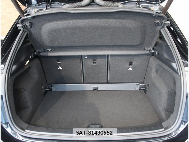 Mercedes Benz GLA-CLASS 2023-10 7811286-18