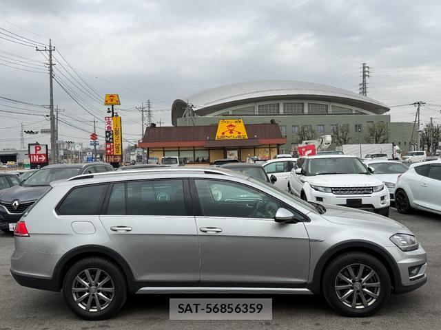 VolksWagen GOLF ALLTRACK 2016-03 7808784-12