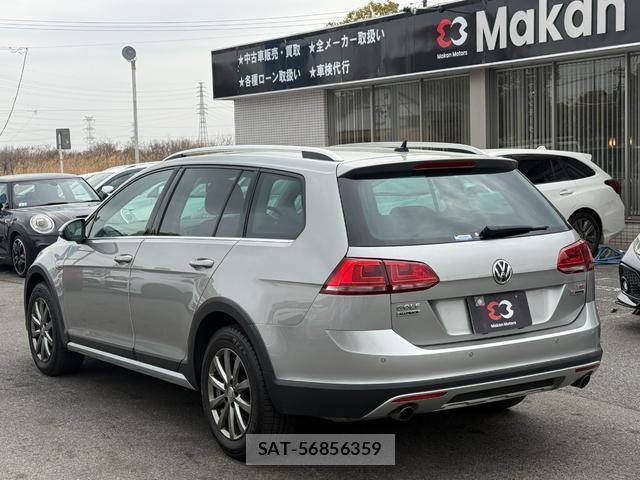 VolksWagen GOLF ALLTRACK 2016-03 7808784-9