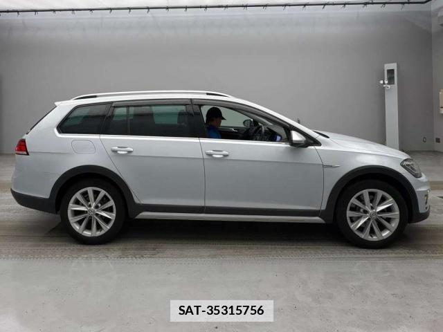 VolksWagen GOLF ALLTRACK 2018-02 7810461-11