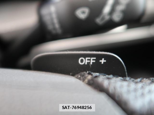 VolksWagen GOLF GTI 2023-02 7796045-11