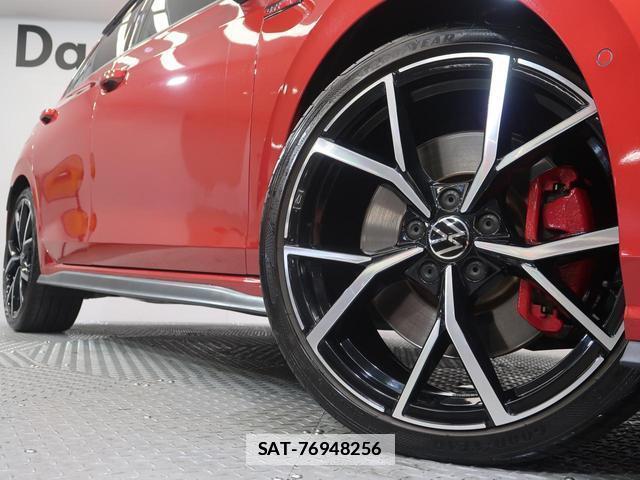 VolksWagen GOLF GTI 2023-02 7796045-17
