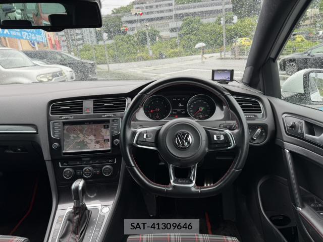 VolksWagen GOLF GTI 2014-09 7803875-1
