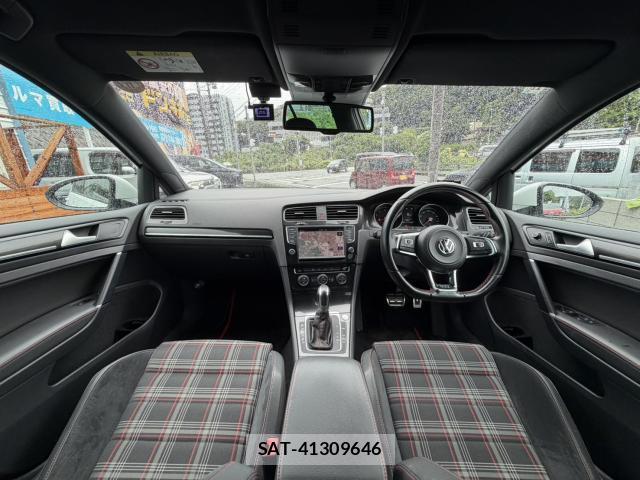 VolksWagen GOLF GTI 2014-09 7803875-14