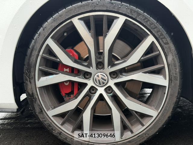 VolksWagen GOLF GTI 2014-09 7803875-16