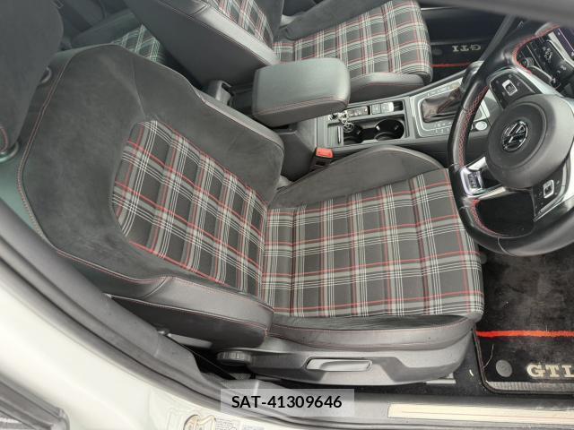 VolksWagen GOLF GTI 2014-09 7803875-17