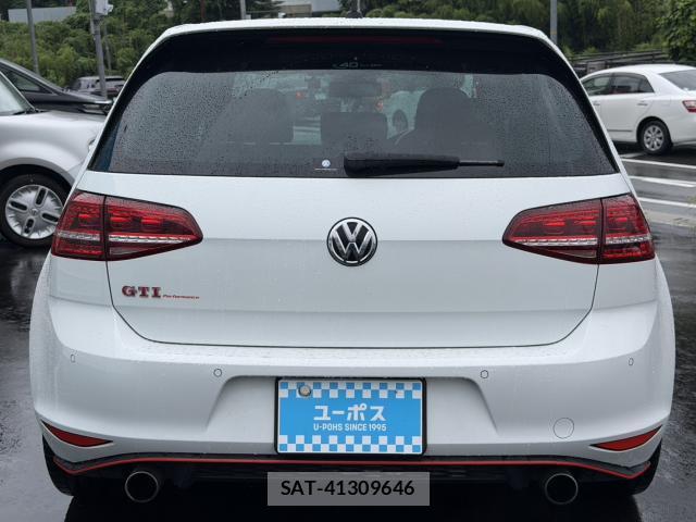 VolksWagen GOLF GTI 2014-09 7803875-8