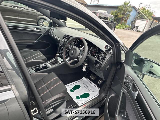 VolksWagen GOLF GTI 2016-10 7808962-10