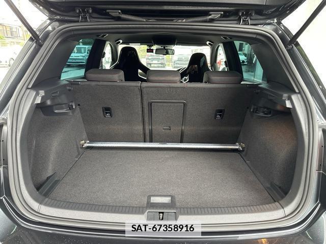 VolksWagen GOLF GTI 2016-10 7808962-16