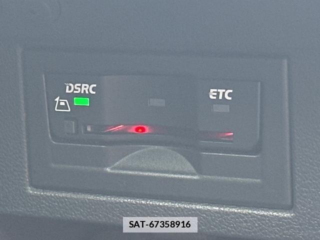 VolksWagen GOLF GTI 2016-10 7808962-7