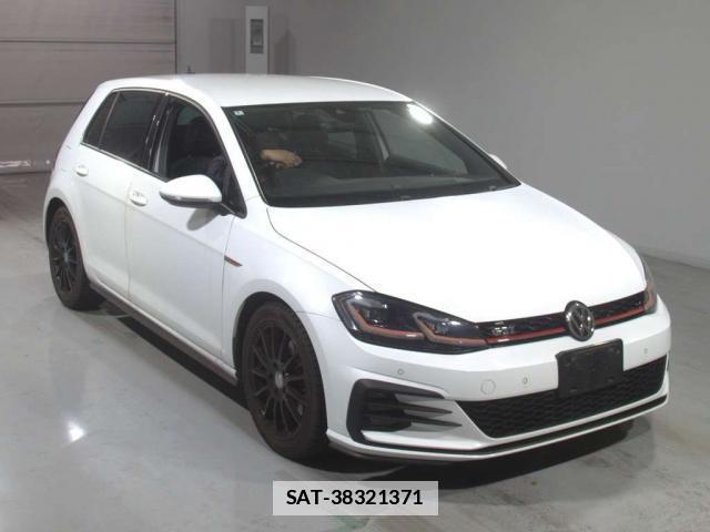 VolksWagen GOLF GTI 2018-09 7810410-4