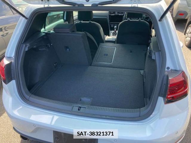 VolksWagen GOLF GTI 2018-09 7810410-7