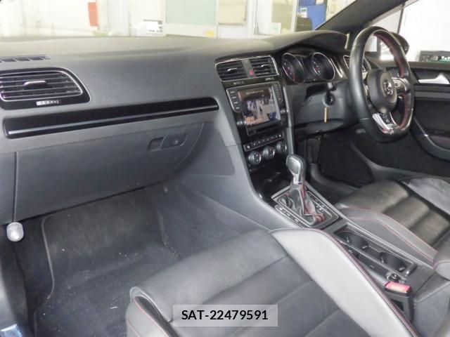 VolksWagen GOLF GTI 2014-01 7811022-2