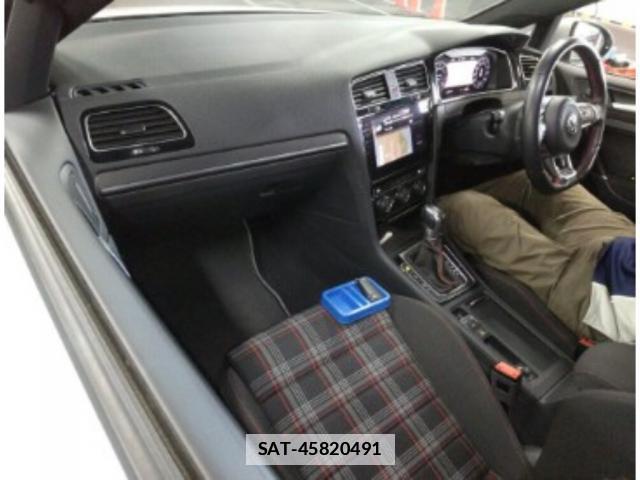 VolksWagen GOLF GTI 2018-12 7811159-2
