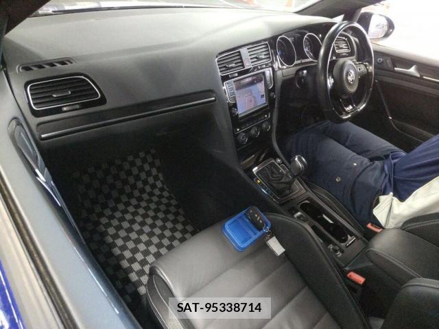 VolksWagen GOLF R VARIANT 2016-10 7811038-2