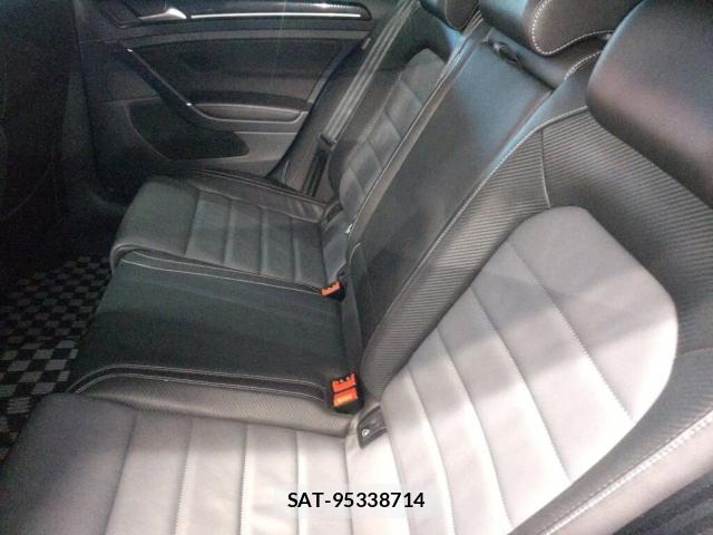 VolksWagen GOLF R VARIANT 2016-10 7811038-5