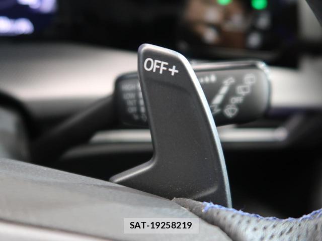 VolksWagen GOLF R 2025-04 7796043-12
