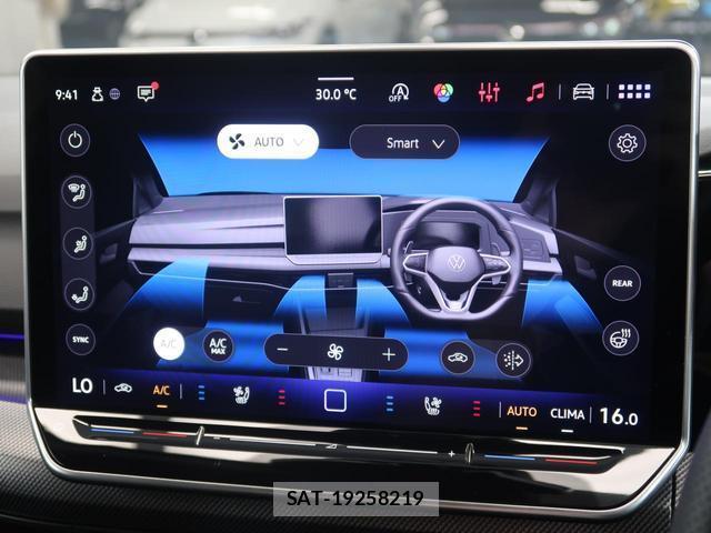 VolksWagen GOLF R 2025-04 7796043-14