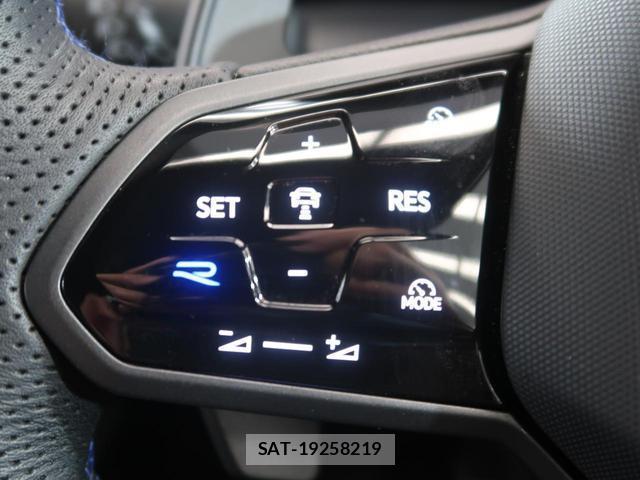 VolksWagen GOLF R 2025-04 7796043-8