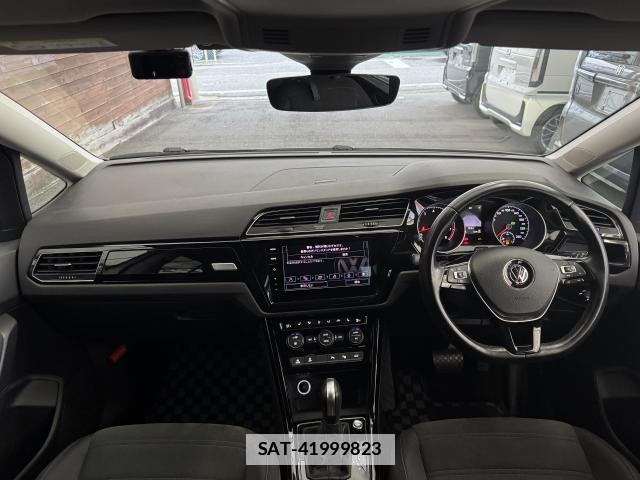 VolksWagen GOLF TOURAN 2021-03 7797890-9