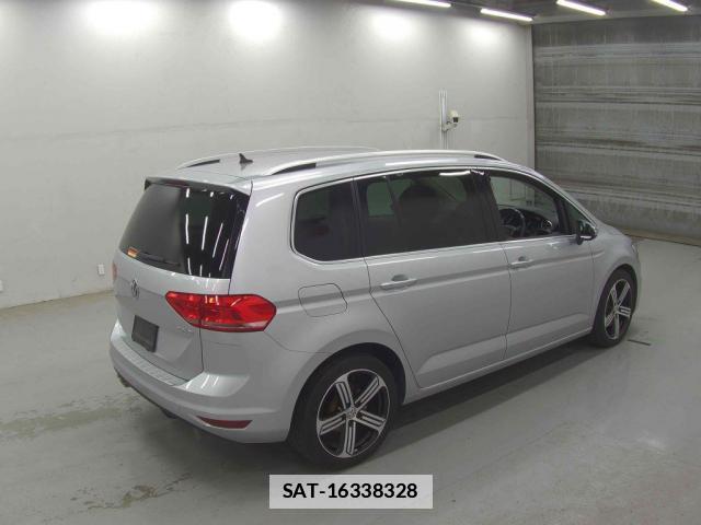 VolksWagen GOLF TOURAN 2019-12 7809188-4