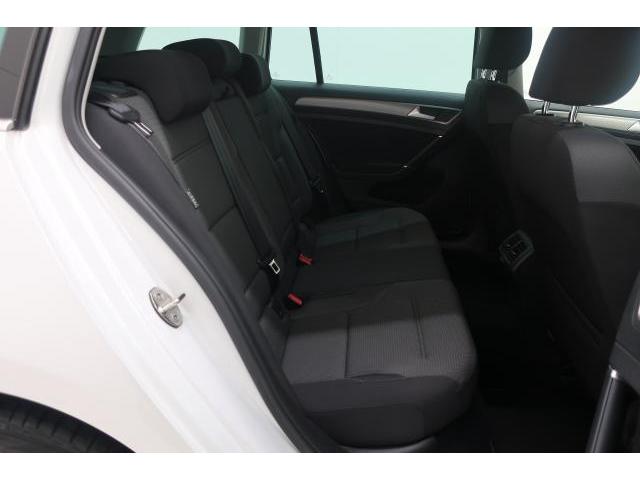 VolksWagen GOLF VARIANT 2016-02 7793168-12