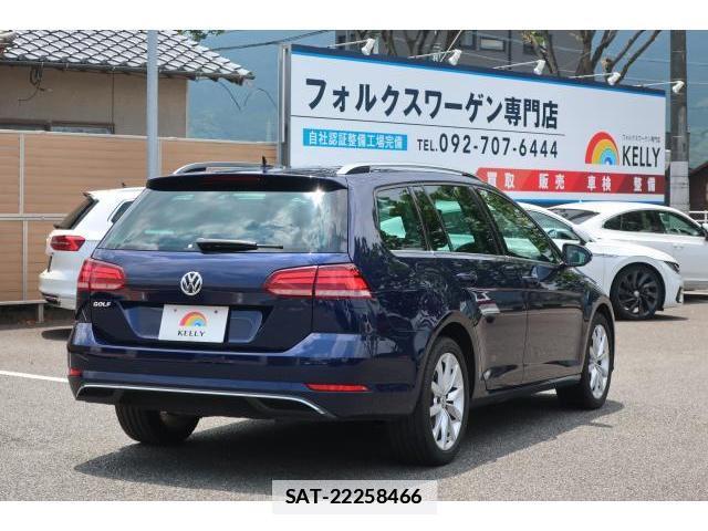 VolksWagen GOLF VARIANT 2019-07 7793196-19