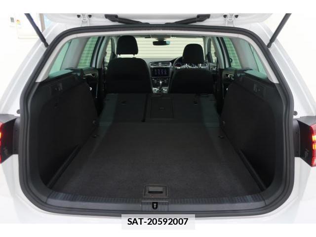 VolksWagen GOLF VARIANT 2018-05 7793202-13