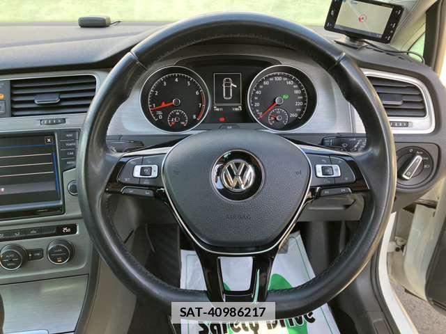 VolksWagen GOLF VARIANT 2017-01 7793708-1