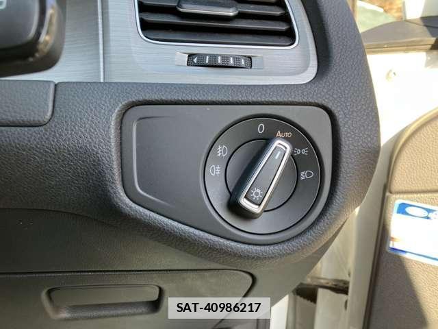 VolksWagen GOLF VARIANT 2017-01 7793708-11