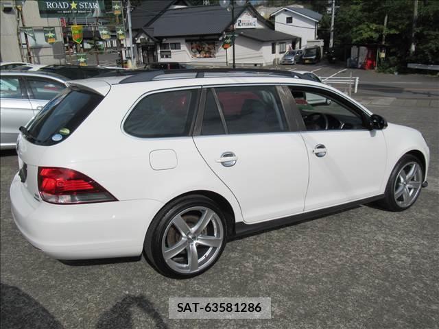 VolksWagen GOLF VARIANT 2012-07 7802651-1
