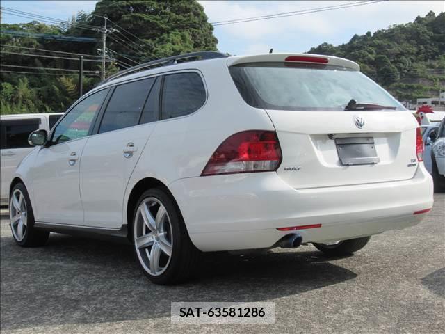 VolksWagen GOLF VARIANT 2012-07 7802651-16