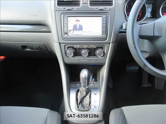 VolksWagen GOLF VARIANT 2012-07 7802651-5