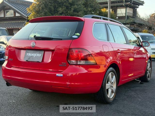 VolksWagen GOLF VARIANT 2013-07 7808542-12