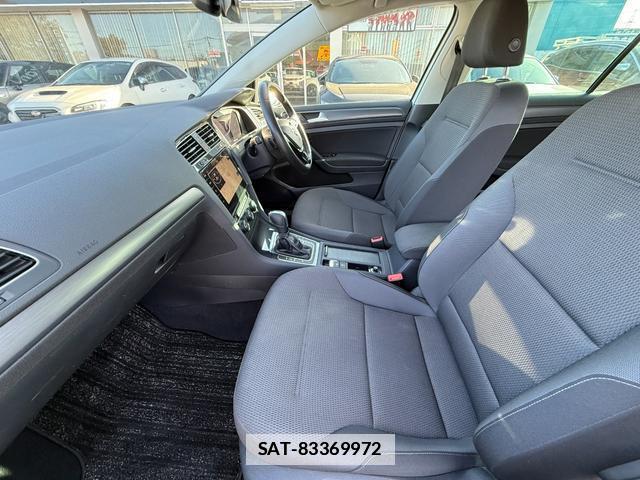 VolksWagen GOLF VARIANT 2020-03 7808782-16