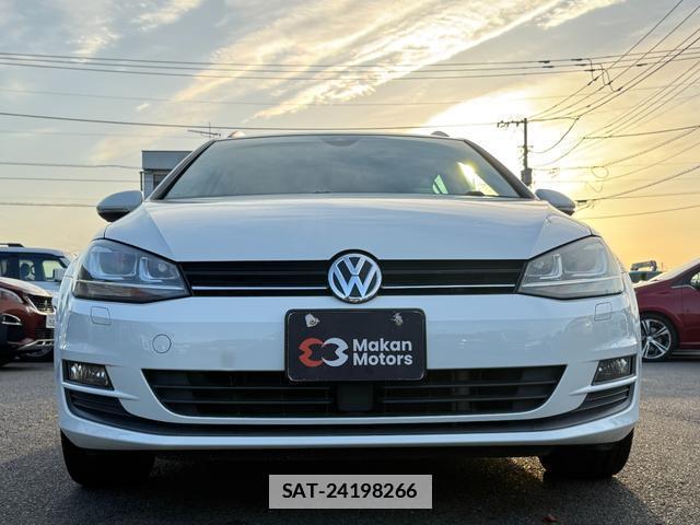 VolksWagen GOLF VARIANT 2017-03 7808804-2