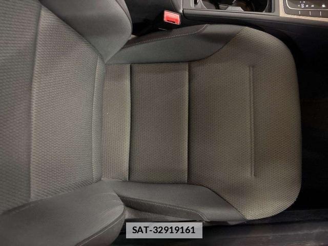VolksWagen GOLF VARIANT 2017-03 7810421-8