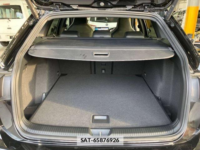 VolksWagen GOLF VARIANT 2025-02 7811147-6
