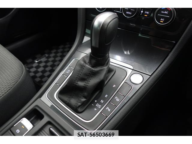 VolksWagen GOLF 2020-06 7793152-11