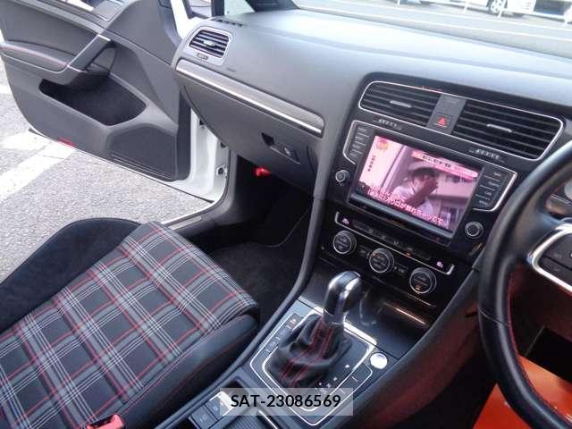VolksWagen GOLF 2014-12 7793231-10