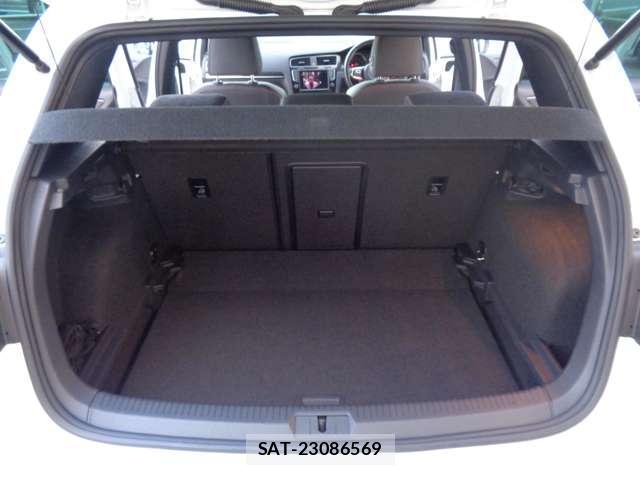 VolksWagen GOLF 2014-12 7793231-16