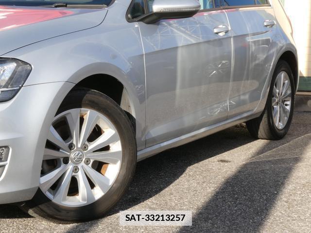 VolksWagen GOLF 2015-02 7801320-3