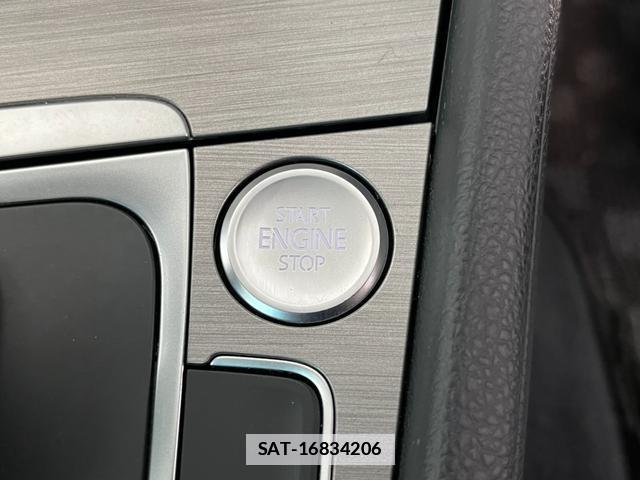 VolksWagen GOLF 2016-12 7801873-17