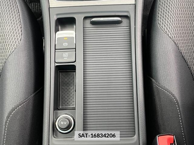 VolksWagen GOLF 2016-12 7801873-18
