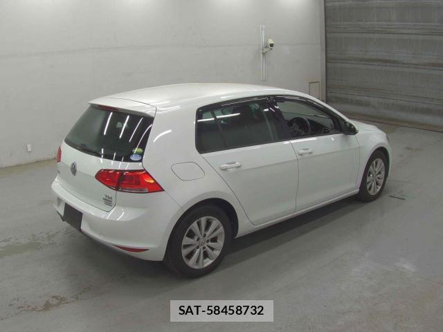 VolksWagen GOLF 2013-09 7809216-4