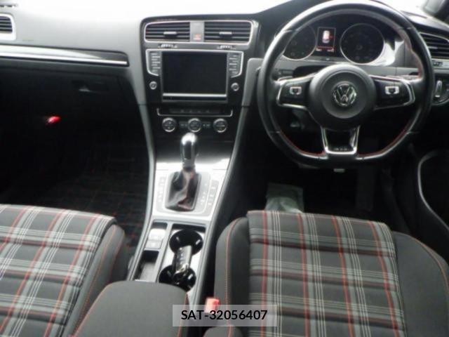 VolksWagen GOLF 2017-01 7811210-2