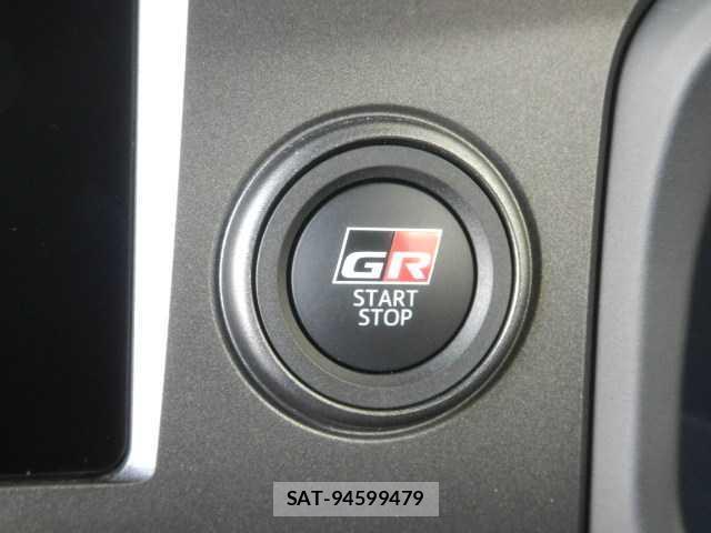 Toyota Gr Yaris 2025-05 7810832-11