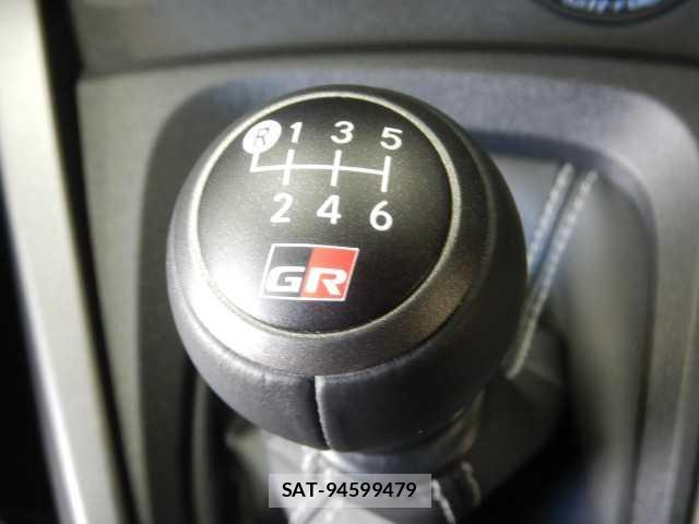 Toyota Gr Yaris 2025-05 7810832-4