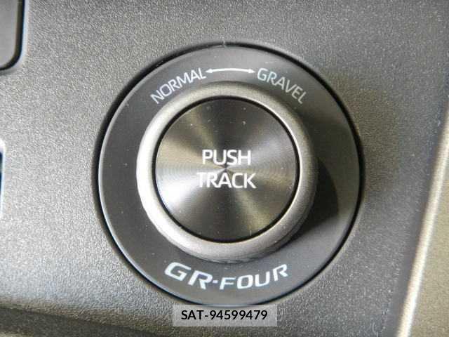 Toyota Gr Yaris 2025-05 7810832-5