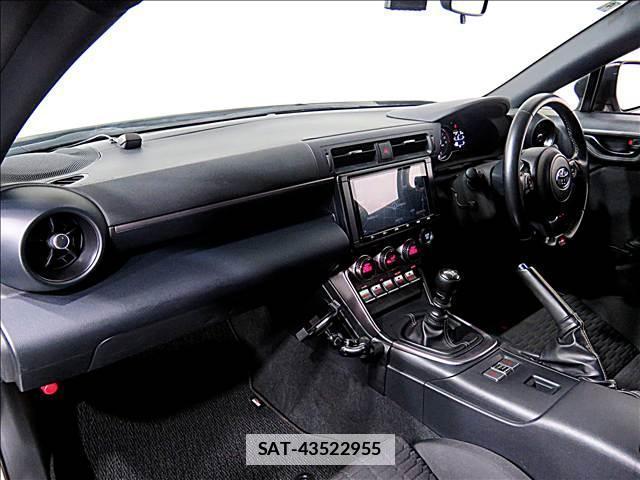 Toyota GR86 2022-04 7802838-12